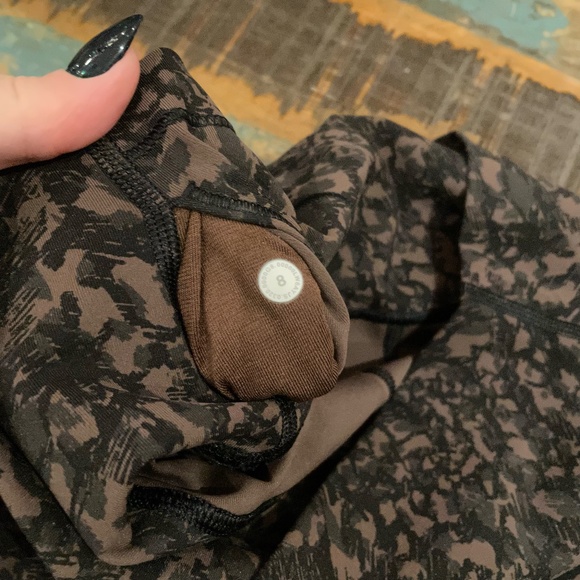 COPY - LULULEMON High-Rise Wunder Under 21" Crop - Luxtreme NWOT - Picture 11 of 16